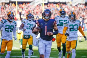  Justin Fields suffers toe damage in exercise
